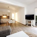 Sarris Village Blue Horizon 1 Semesterbostad *